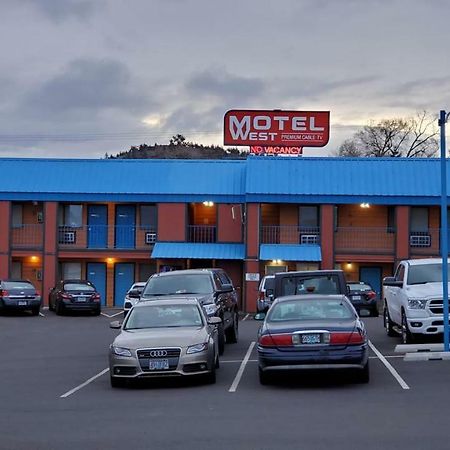 Motel West Bend Buitenkant foto
