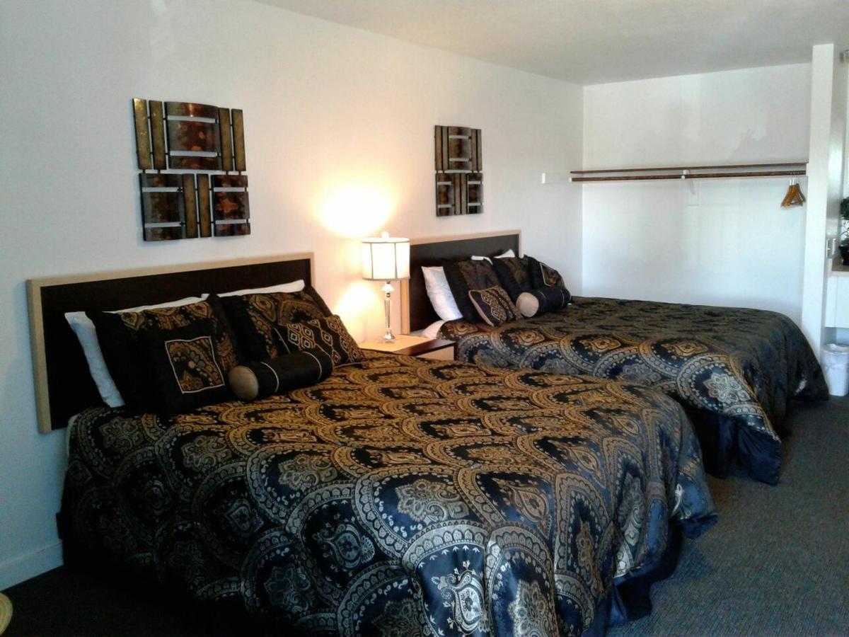 Motel West Bend Buitenkant foto