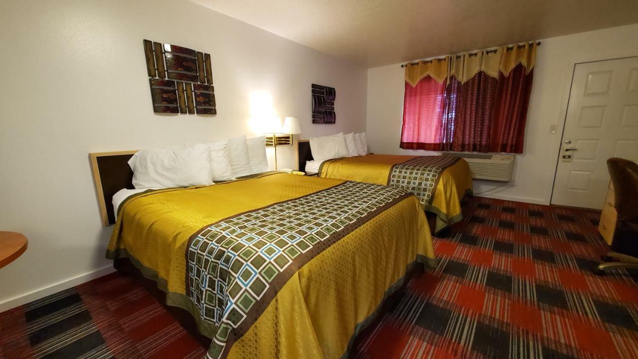 Motel West Bend Buitenkant foto