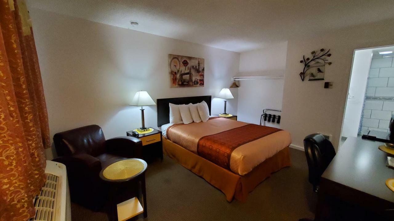 Motel West Bend Buitenkant foto