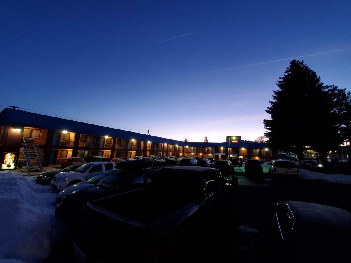 Motel West Bend Buitenkant foto
