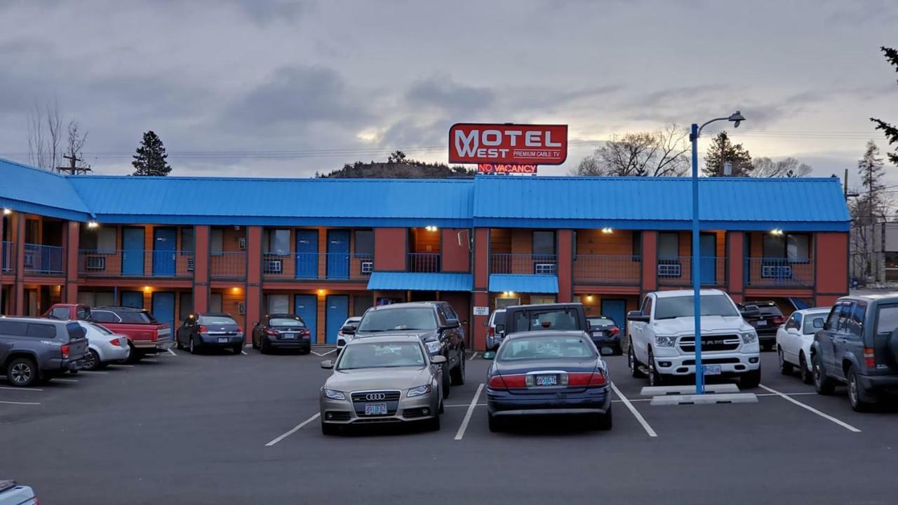 Motel West Bend Buitenkant foto