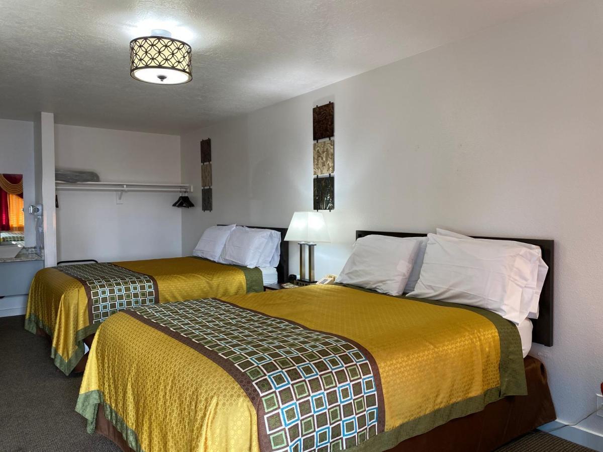 Motel West Bend Buitenkant foto